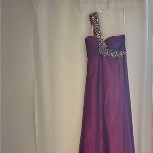 Elegant Purple One-Shoulder Gown